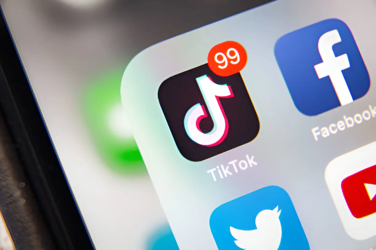 You are currently viewing Mastering TikTok for BusinessA Complete Guide 2024